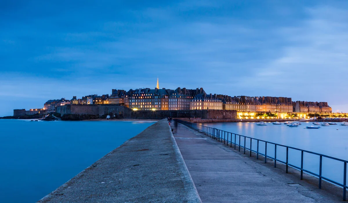 03685140-68ce-11e8-8a0f-0242ac11000c