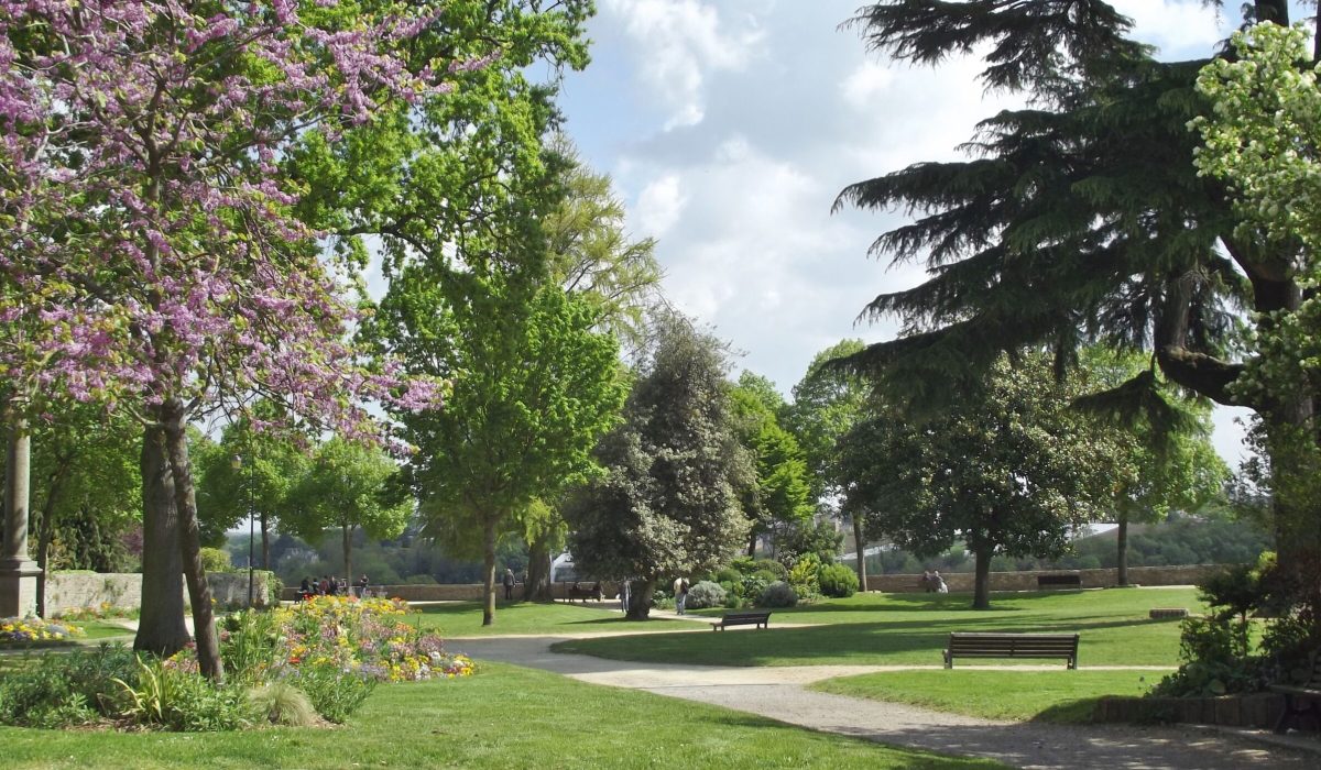 2-Jardin-anglais-Dinan