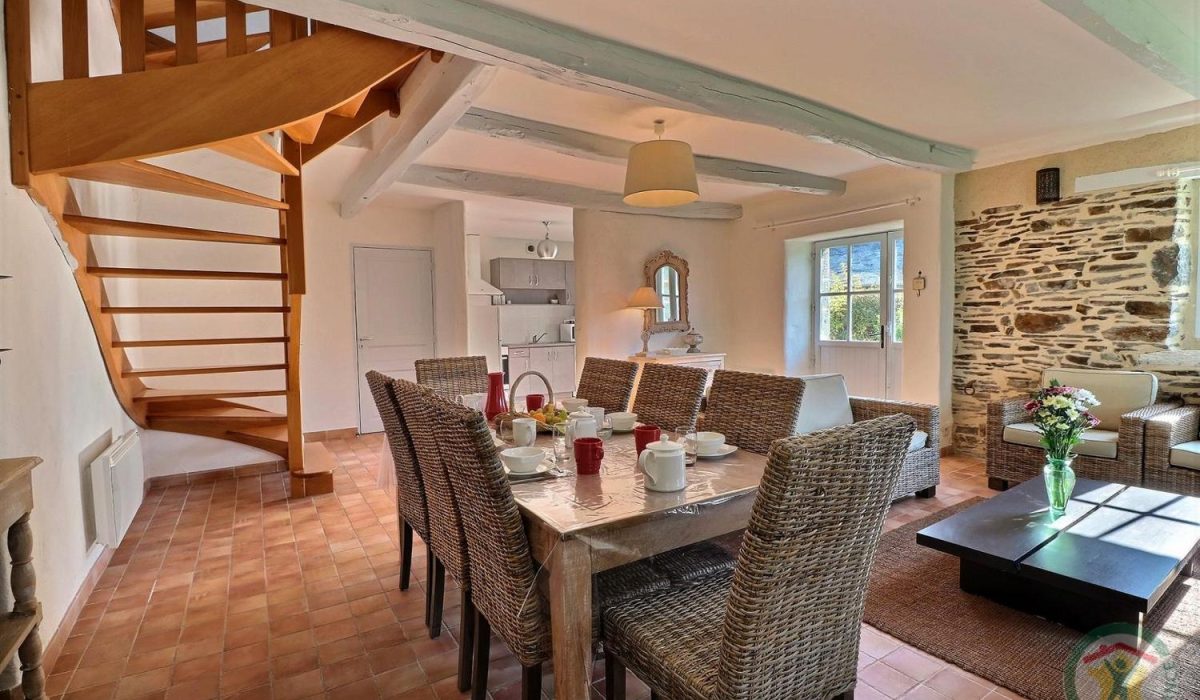 387059-2-35G122351-767fe7b4dd3672de4b1b419eb0f4e56f