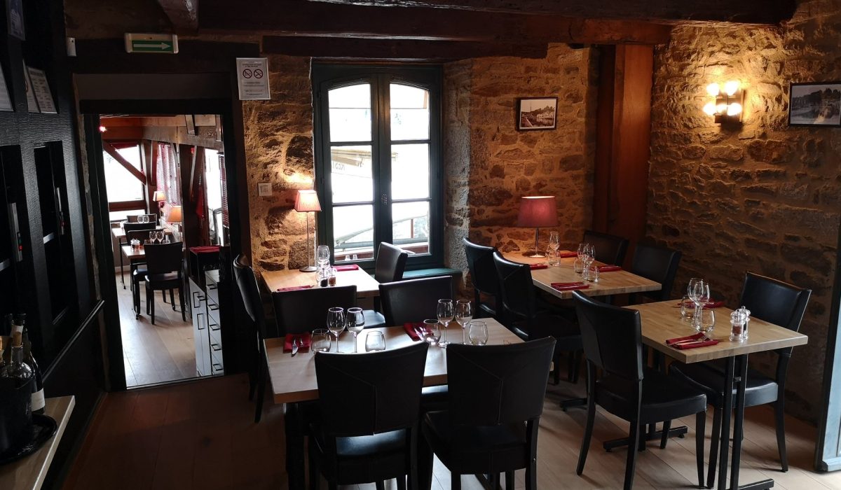 69083081_111285863575461_7397475061575188480_n