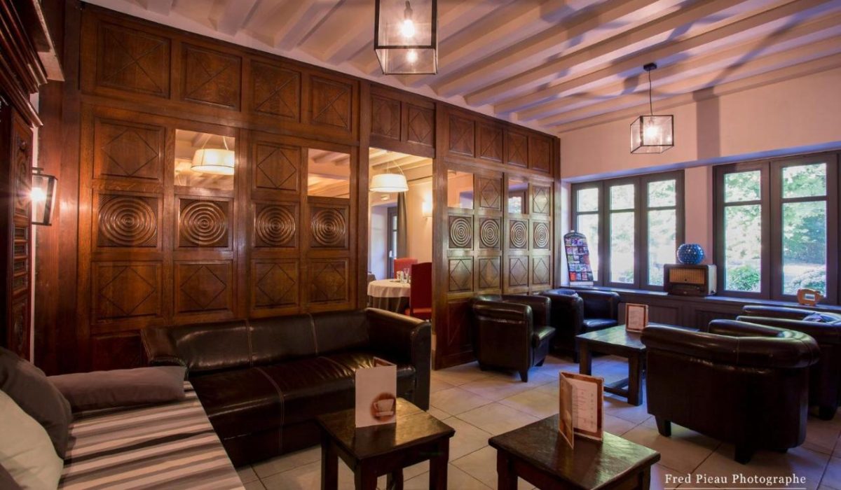 Le-Vieux-Moulin-Hotel-Hede-Bazouges-Exteriodr