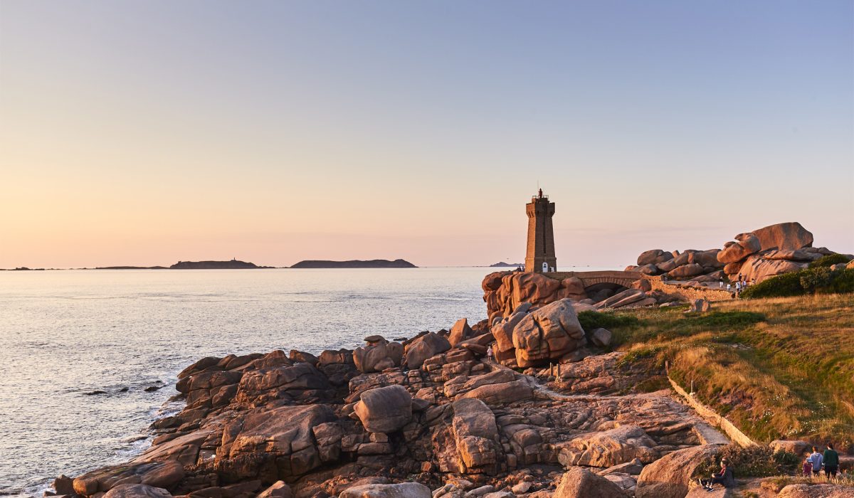 Perros-guirec_2018-10_phare-de-ploumanach_alexandre-lamoureux