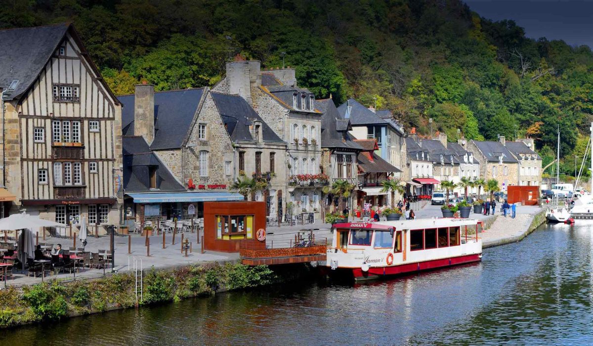 Valrive-Slide-4-Wide